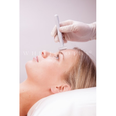 White Lotus Scar Derma Stamp — Caída del cabello White Lotus Scar Derma Stamp — Caída del cabello